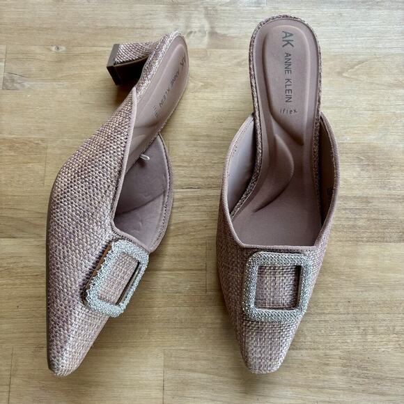 Anne Klein AK iflex Comfort Sparkle Buckle Brown Raffia Kitten Heel Mule Slide - Picture 9 of 9